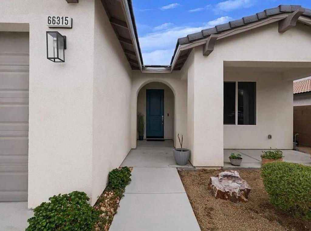 Image 2 of property listing at 66315 Cahuilla Avenue, Desert Hot Springs, CA 92240