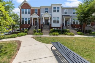 63 Nicholas Drive W, Des Plaines, IL 60016