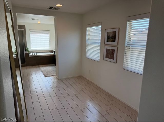 2925 Green Falls Avenue, Henderson, NV 89052