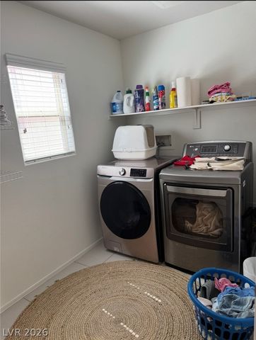 2925 Green Falls Avenue, Henderson, NV 89052