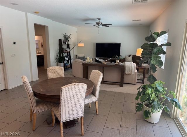 2925 Green Falls Avenue, Henderson, NV 89052