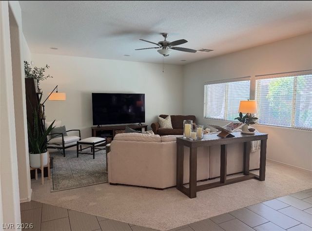 2925 Green Falls Avenue, Henderson, NV 89052