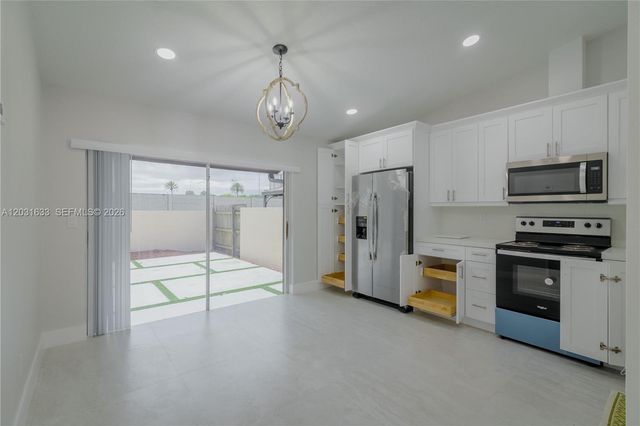 11903 SW 110th St Cir E 11903, Miami, FL 33186