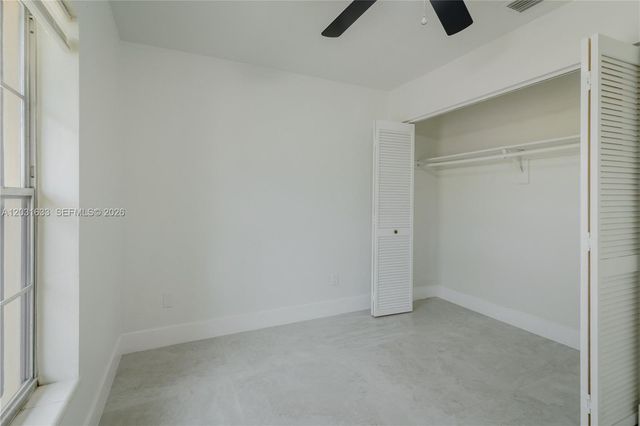 11903 SW 110th St Cir E 11903, Miami, FL 33186