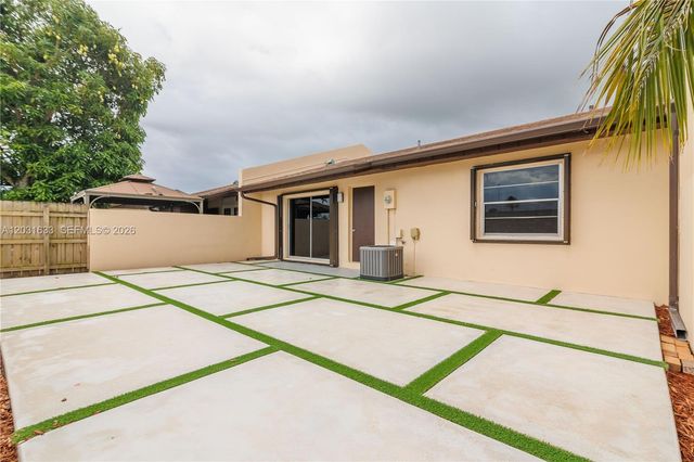 11903 SW 110th St Cir E 11903, Miami, FL 33186