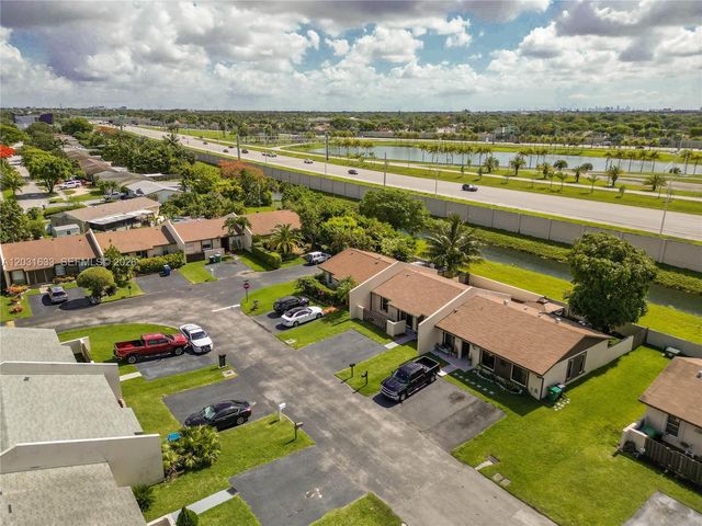 11903 SW 110th St Cir E 11903, Miami, FL 33186
