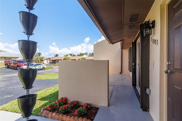 11903 SW 110th St Cir E 11903, Miami, FL 33186
