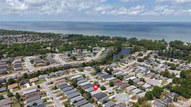 5583 Meadow Creek Pl, Gulf Breeze, FL 32563