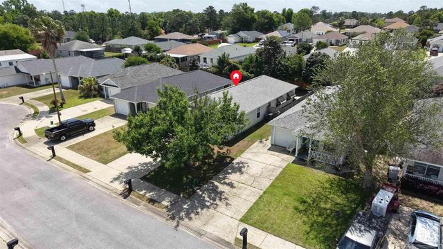 5583 Meadow Creek Pl, Gulf Breeze, FL 32563