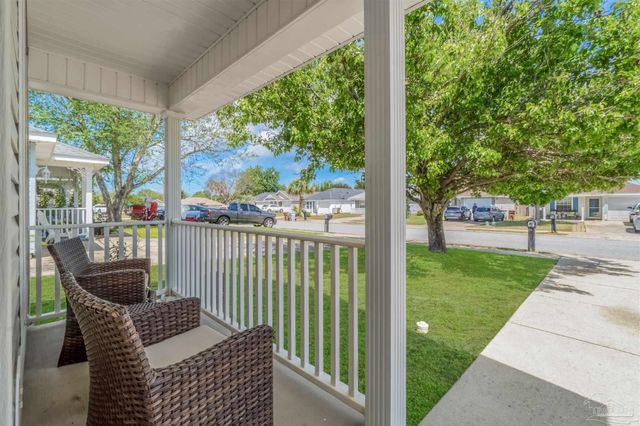 5583 Meadow Creek Pl, Gulf Breeze, FL 32563