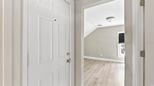 708 E Jefferson Boulevard, Fort Wayne, IN 46802