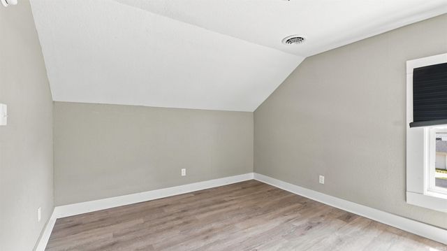 708 E Jefferson Boulevard, Fort Wayne, IN 46802