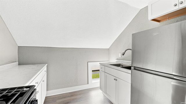 708 E Jefferson Boulevard, Fort Wayne, IN 46802