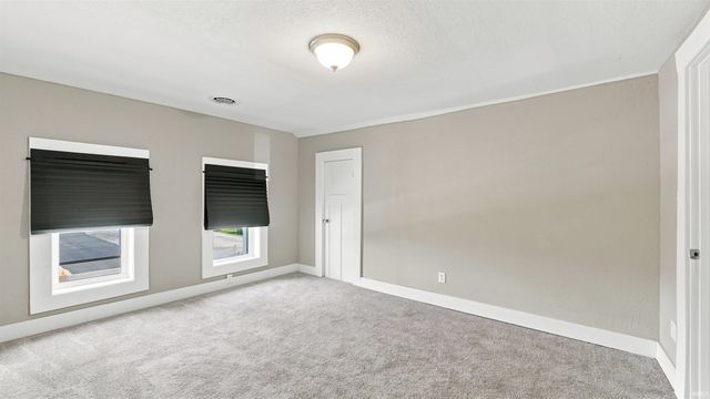 708 E Jefferson Boulevard, Fort Wayne, IN 46802