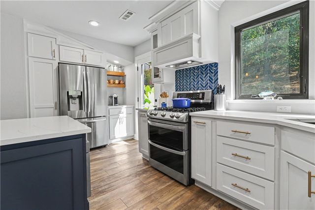 604 N Vinson Avenue, Fayetteville, AR 72701