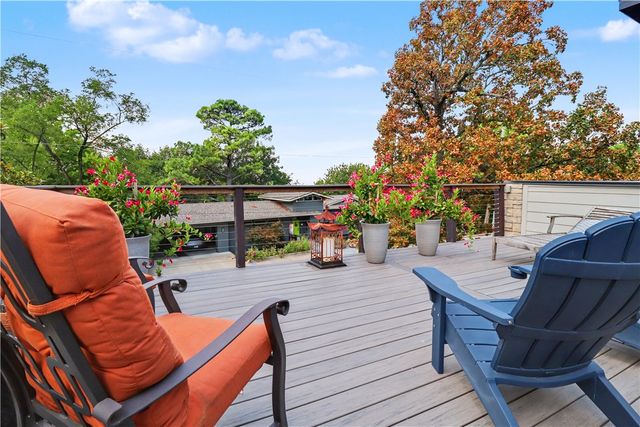 604 N Vinson Avenue, Fayetteville, AR 72701