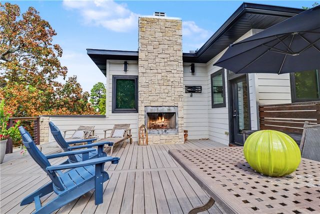 604 N Vinson Avenue, Fayetteville, AR 72701