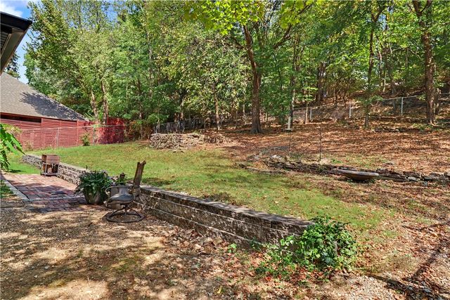 604 N Vinson Avenue, Fayetteville, AR 72701