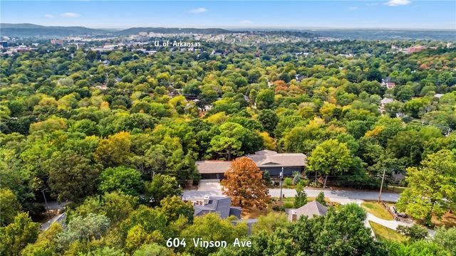 604 N Vinson Avenue, Fayetteville, AR 72701