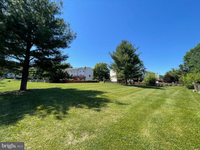 2735 BECKON DR, Edgewood, MD 21040