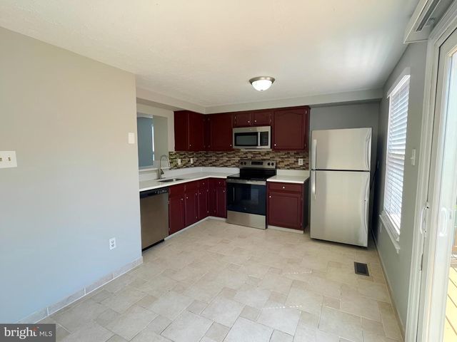 2735 BECKON DR, Edgewood, MD 21040