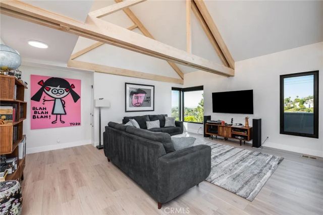 1800 Silverwood Terrace, Los Angeles, CA 90026