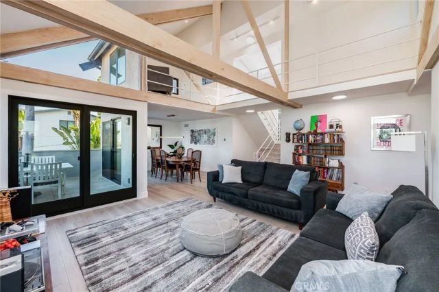1800 Silverwood Terrace, Los Angeles, CA 90026