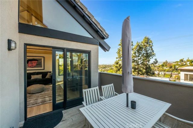 1800 Silverwood Terrace, Los Angeles, CA 90026