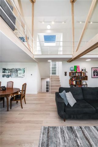1800 Silverwood Terrace, Los Angeles, CA 90026