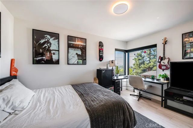 1800 Silverwood Terrace, Los Angeles, CA 90026