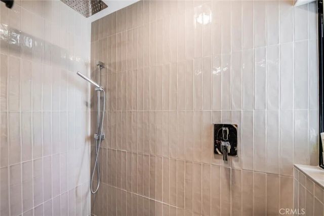 1800 Silverwood Terrace, Los Angeles, CA 90026
