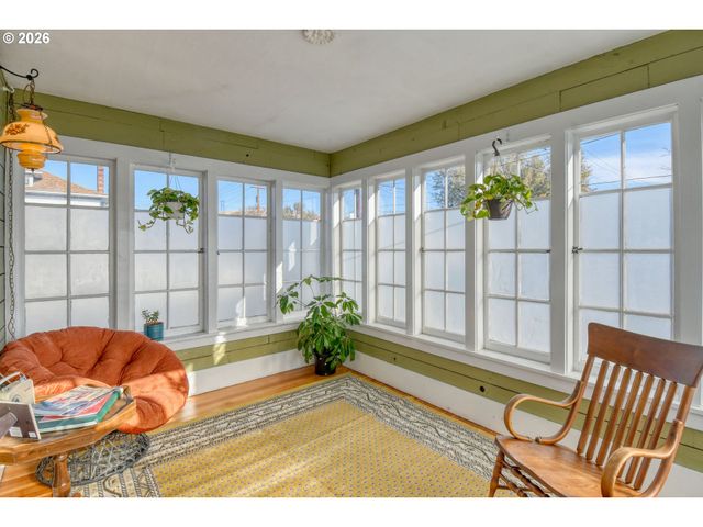 614 Se BYERS Ave, Pendleton, OR 97801