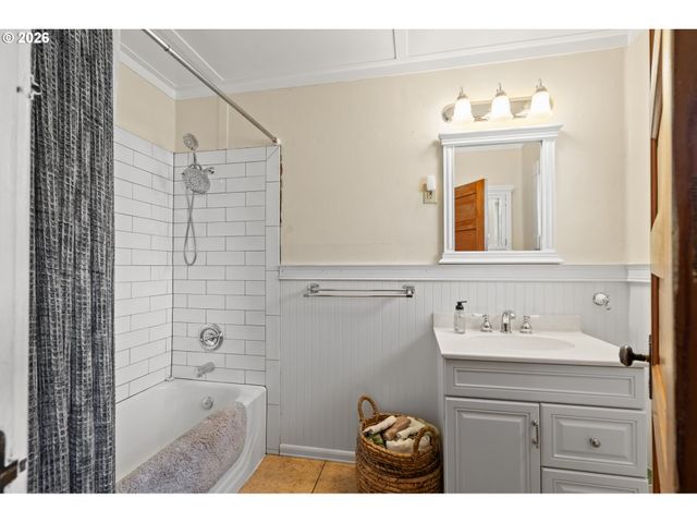 614 Se BYERS Ave, Pendleton, OR 97801