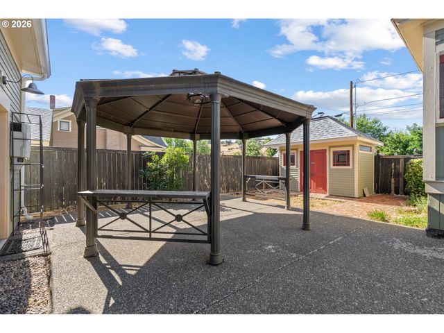 614 Se BYERS Ave, Pendleton, OR 97801