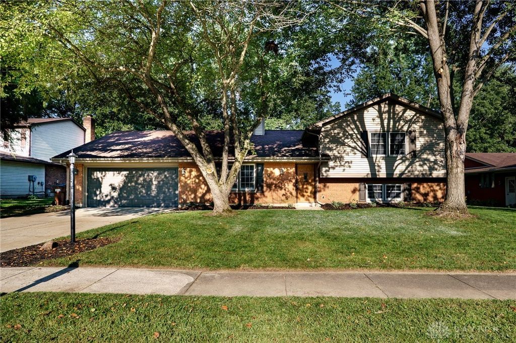 85 Clearview Drive, Springboro, OH 45066