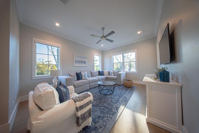 84 OAKDALE ST, Windermere, FL 34786