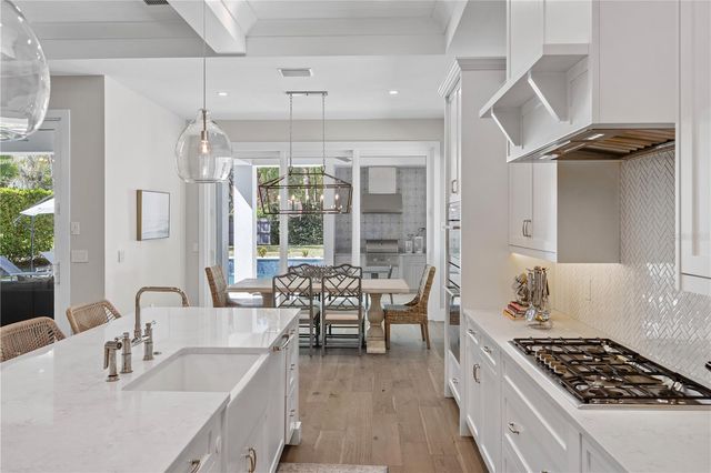 84 OAKDALE ST, Windermere, FL 34786