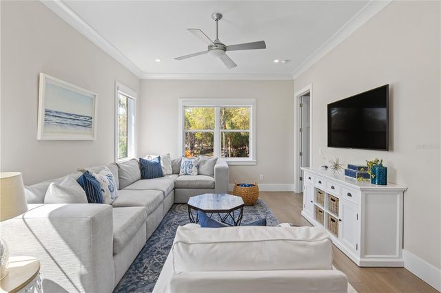 84 OAKDALE ST, Windermere, FL 34786