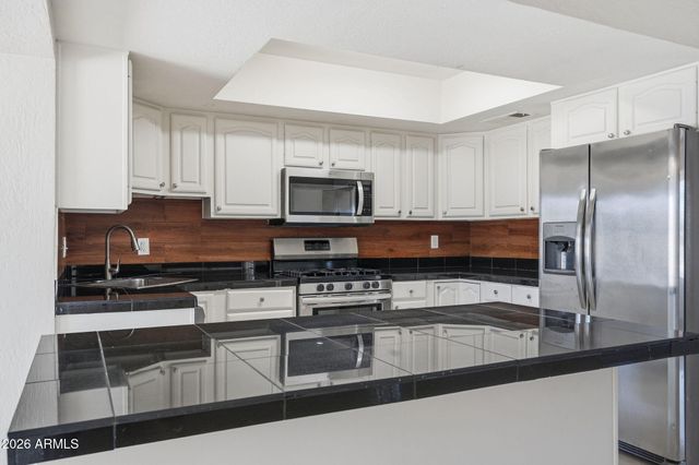 2254 W WETHERSFIELD Road, Phoenix, AZ 85029