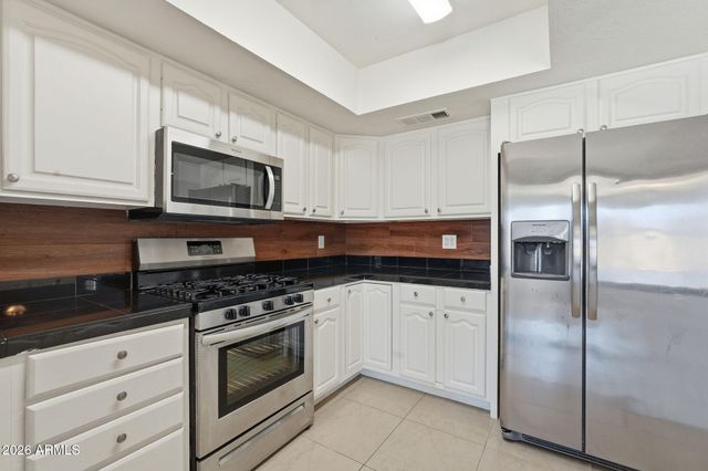 2254 W WETHERSFIELD Road, Phoenix, AZ 85029