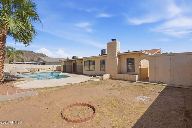 2254 W WETHERSFIELD Road, Phoenix, AZ 85029