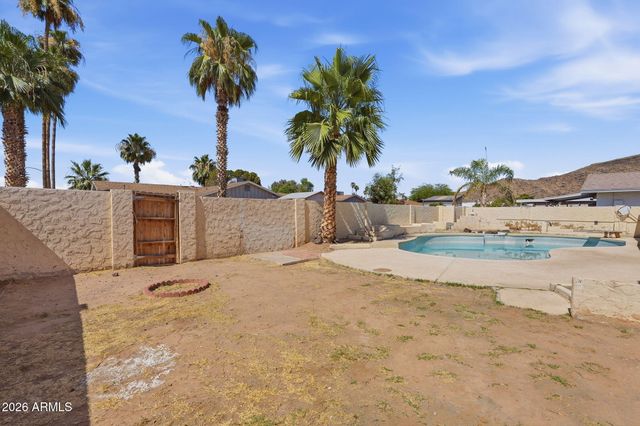 2254 W WETHERSFIELD Road, Phoenix, AZ 85029