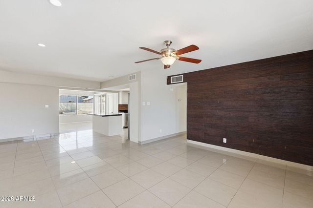 2254 W WETHERSFIELD Road, Phoenix, AZ 85029