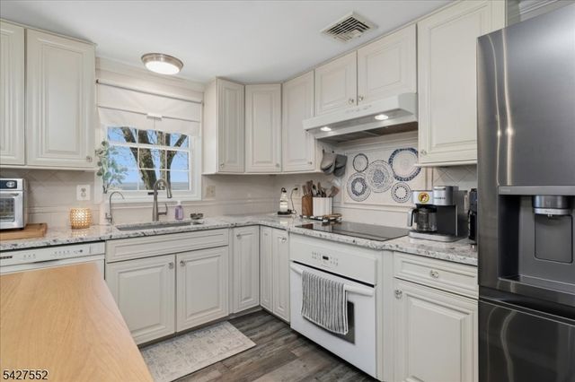 103 Panorama Dr, Vernon Twp., NJ 07461