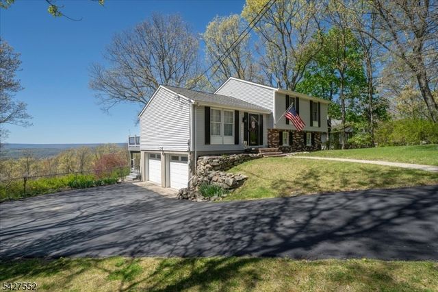 103 Panorama Dr, Vernon Twp., NJ 07461