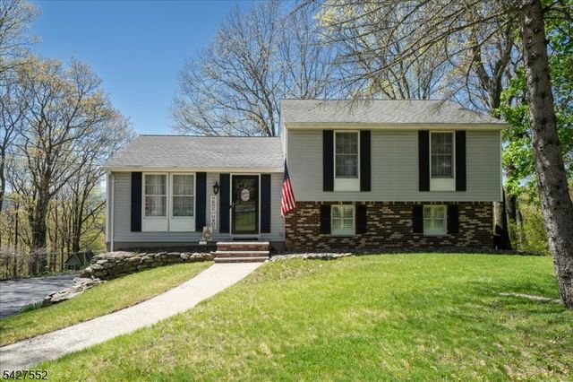 103 Panorama Dr, Vernon Twp., NJ 07461