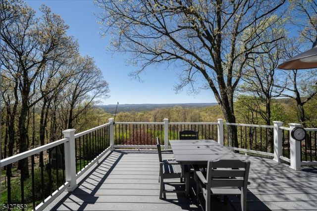 103 Panorama Dr, Vernon Twp., NJ 07461