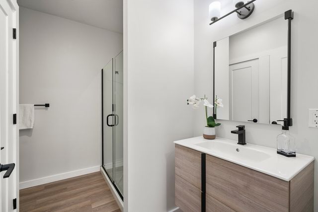 10 Somerset U304, Winthrop, MA 02152
