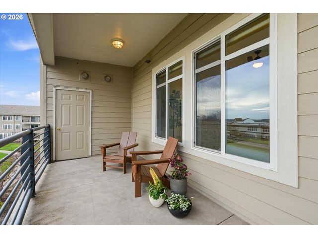 4884 Nw PROMENADE Ter 301, Portland, OR 97229