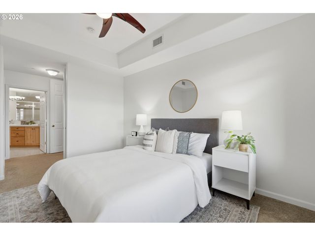 4884 Nw PROMENADE Ter 301, Portland, OR 97229